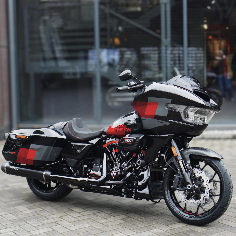 Мотоцикли : Harley-Davidson CVO Road Glide ST 2025