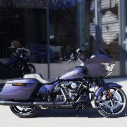 Harley-Davidson Road Glide 2026 Purple Abyss