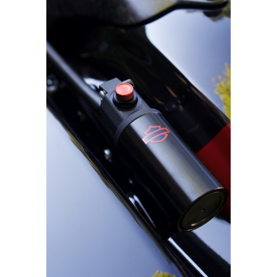 Harley-Davidson CVO Road Glide ST 2025 “Hot Lap” — карбонові деталі та титановий вихлоп Screamin’ Eagle