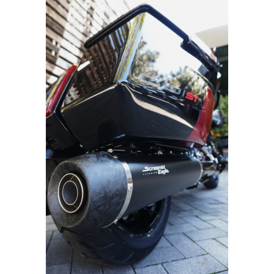 Harley-Davidson CVO Road Glide ST 2025 “Hot Lap” — карбонові деталі та титановий вихлоп Screamin’ Eagle