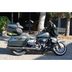 Harley-Davidson Street Glide Limited Iron Horse Metallic