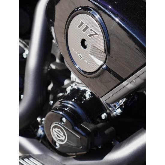 Harley-Davidson Road Glide 2026 — туринговый баггер с обтекателем Sharknose