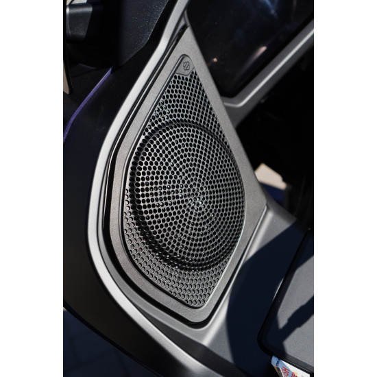 Harley-Davidson Road Glide 2026 — туринговый баггер с обтекателем Sharknose