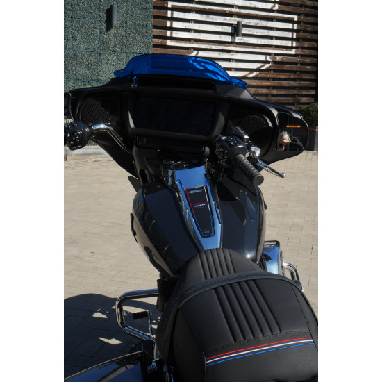 Harley-Davidson Street Glide Liberty Edition 2026 Midnight Ember Chrome Two-Up