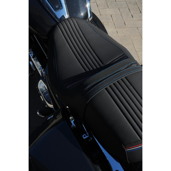 Harley-Davidson Street Glide Liberty Edition 2026 Midnight Ember Chrome Two-Up