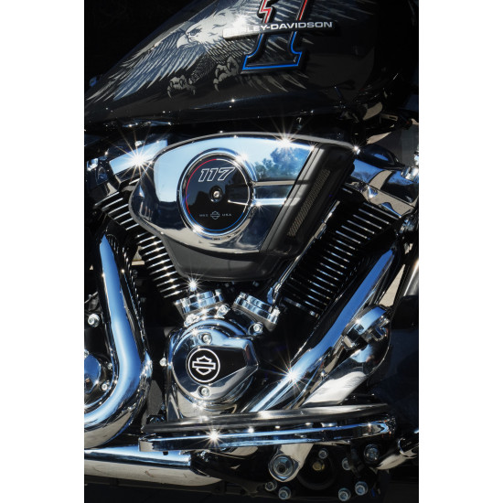 Harley-Davidson Street Glide Liberty Edition 2026 Midnight Ember Chrome Two-Up