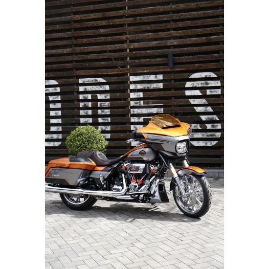 Harley-Davidson CVO Street Glide 2026 — преміальний bagger