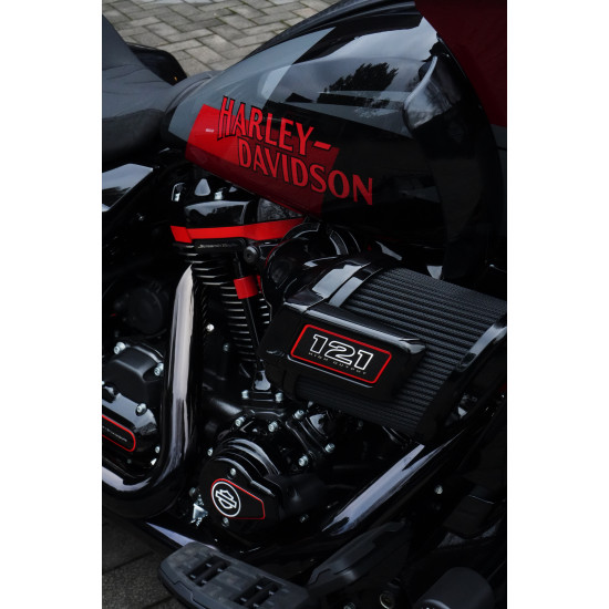 Harley-Davidson CVO Road Glide ST 2025 “Hot Lap” — карбонові деталі та титановий вихлоп Screamin’ Eagle