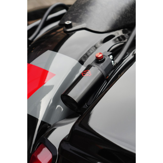 Harley-Davidson CVO Road Glide ST 2025 “Hot Lap” — карбонові деталі та титановий вихлоп Screamin’ Eagle