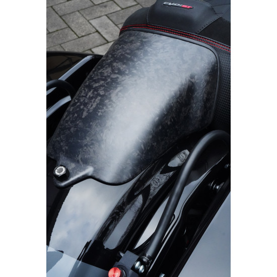 Harley-Davidson CVO Road Glide ST 2025 “Hot Lap” — карбонові деталі та титановий вихлоп Screamin’ Eagle